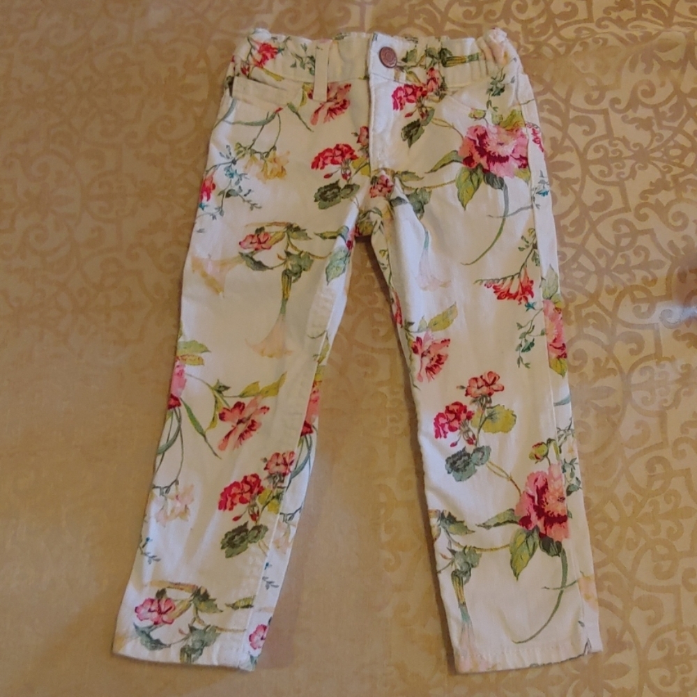 Gap Floral Capris Size 5